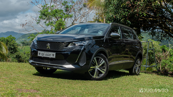 2022 Peugeot 5008 SUV Review