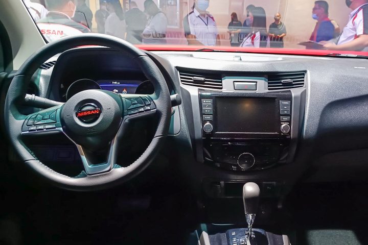 Nissan Navara Calibre X Dashboard
