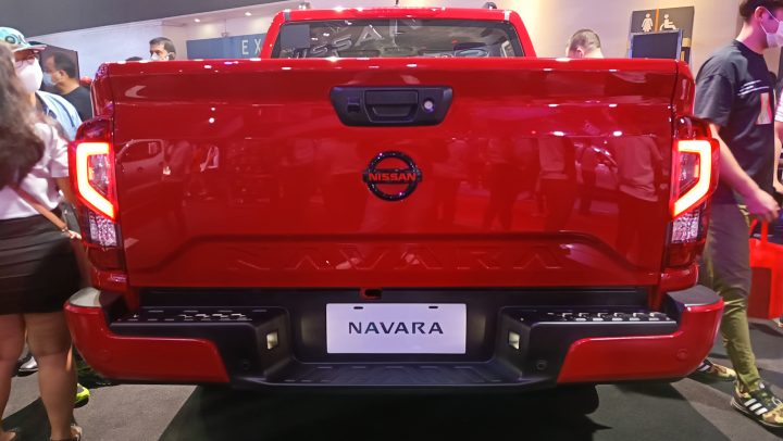 Nissan Navara Calibre X Rear