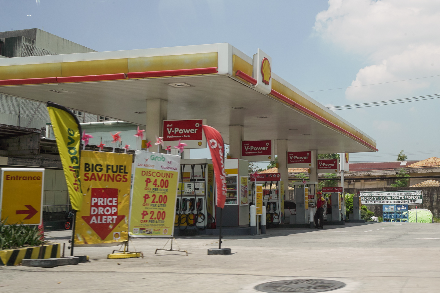 2022 PH Fuel Discounts: Your ultimate guide on who can get them, where, and how