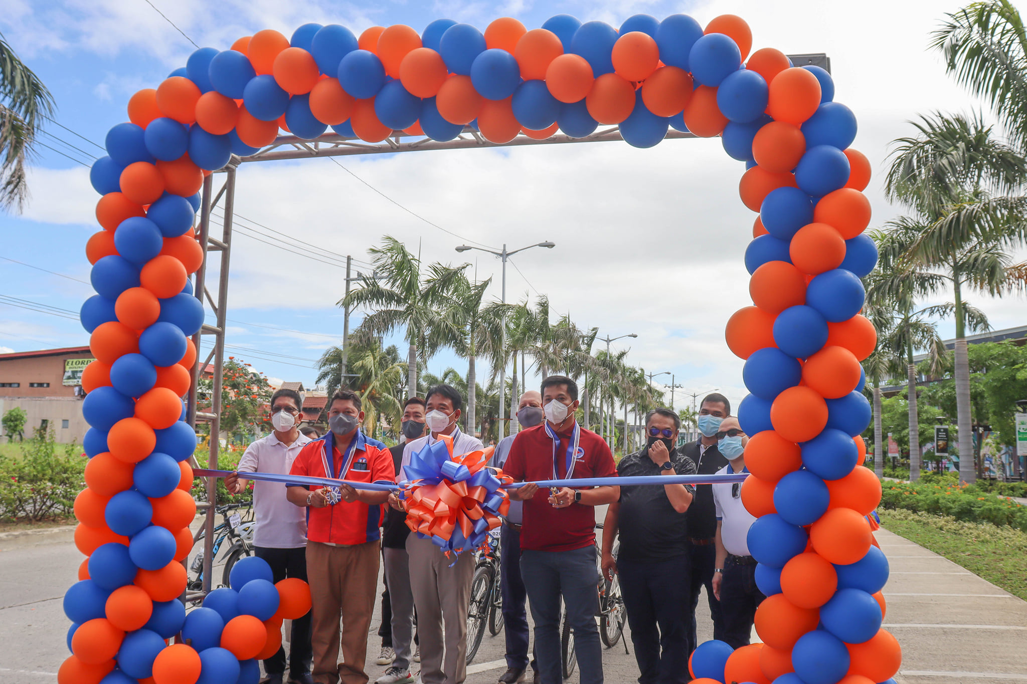 DOTr and DPWH expand bike lane network with 66.10 KM South and East Metro Manila Bike Lane
