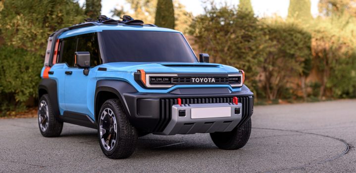 Toyota Compact Cruiser Ev 1