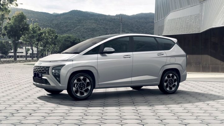 Hyundai Stargazer Indonesia Main 00 Min