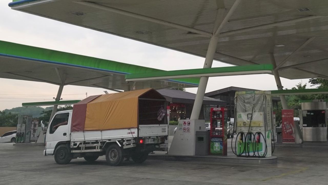Fuel price rollback on August 9, PHP 2.10 for gas, PHP 2.20 for diesel