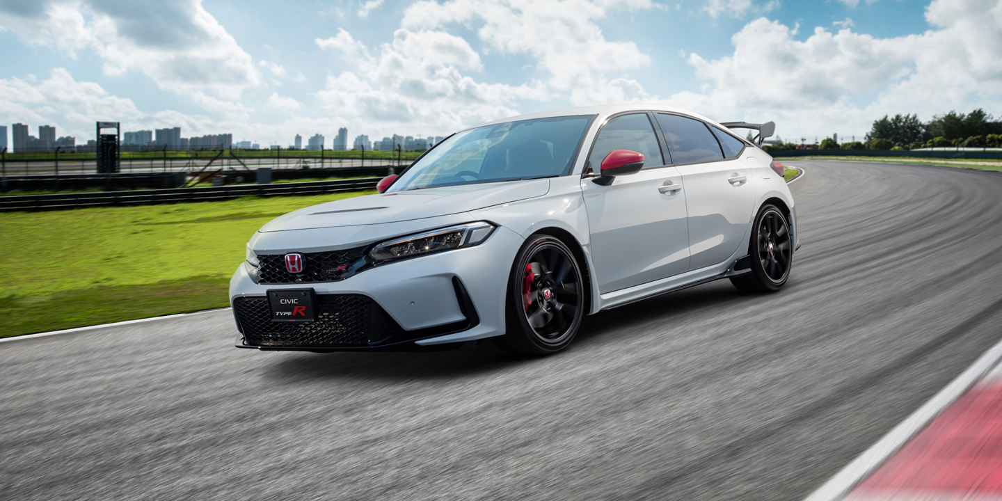 Style Up: Honda Access parts now available for the 2023 Civic Type R