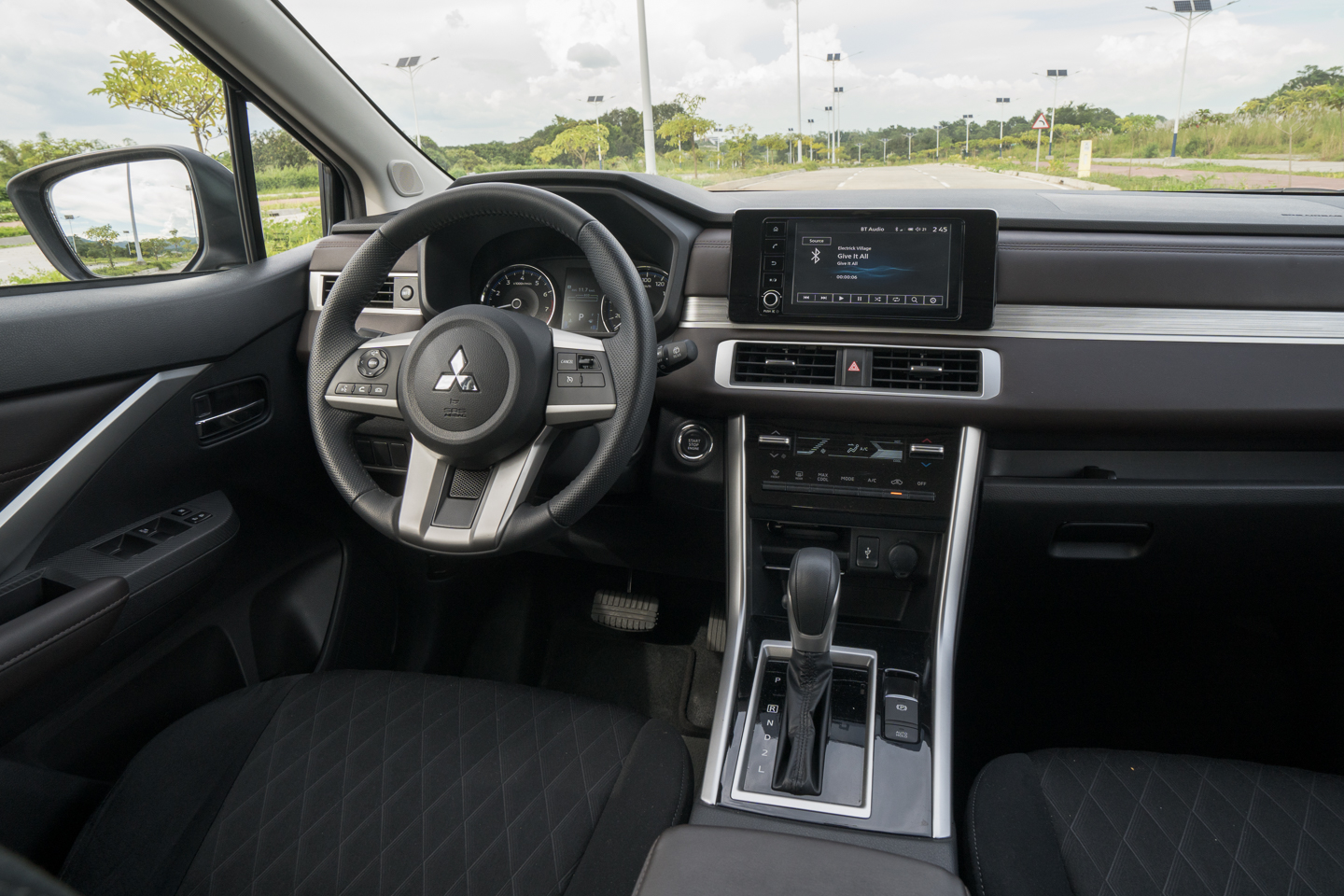2022 Mitsubishi Xpander Gls Dashboard Interior
