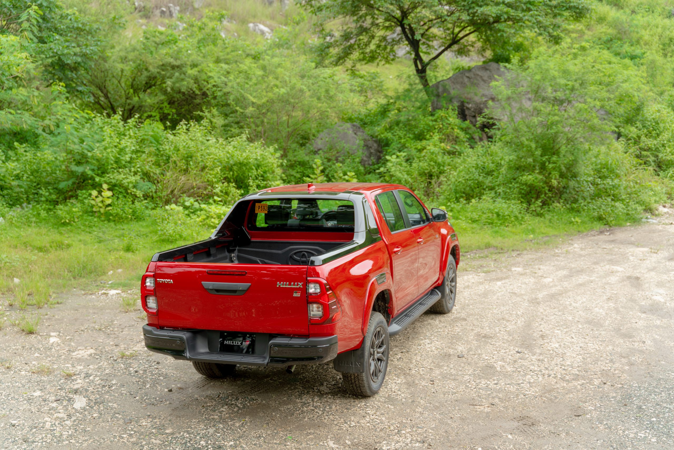 Toyota Hilux 2