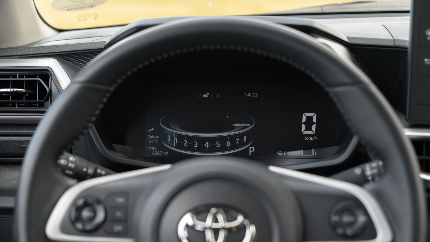 2022 Toyota Raize 1.2 G Customizable Gauge
