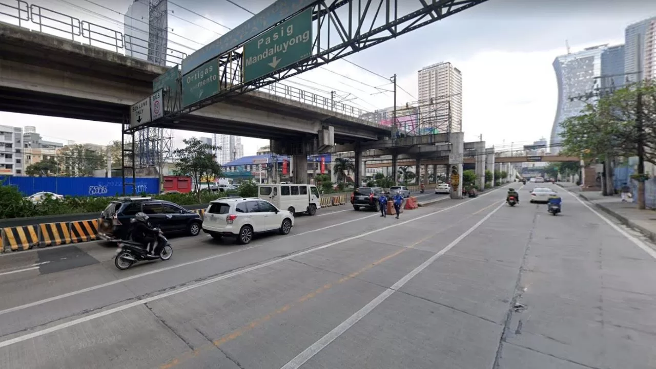 MMDA: Stop and Go Traffic scheme temporarily in place along EDSA-Shaw northbound