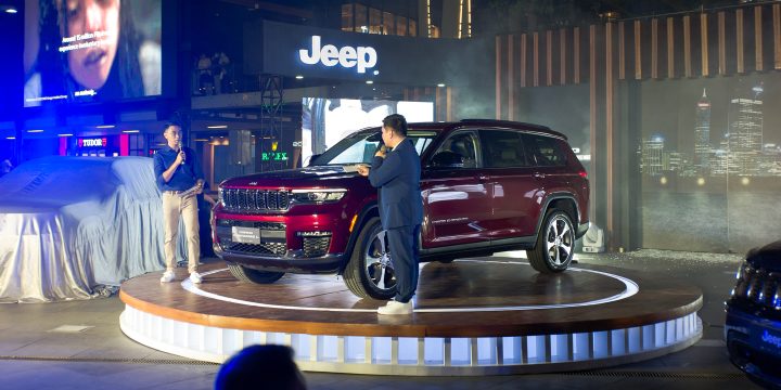 New Jeep Grand Cherokee L Exterior Main Launched