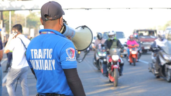 Mmda Enforcer Commonwealth Motorcycle Lane Dry Run D Min