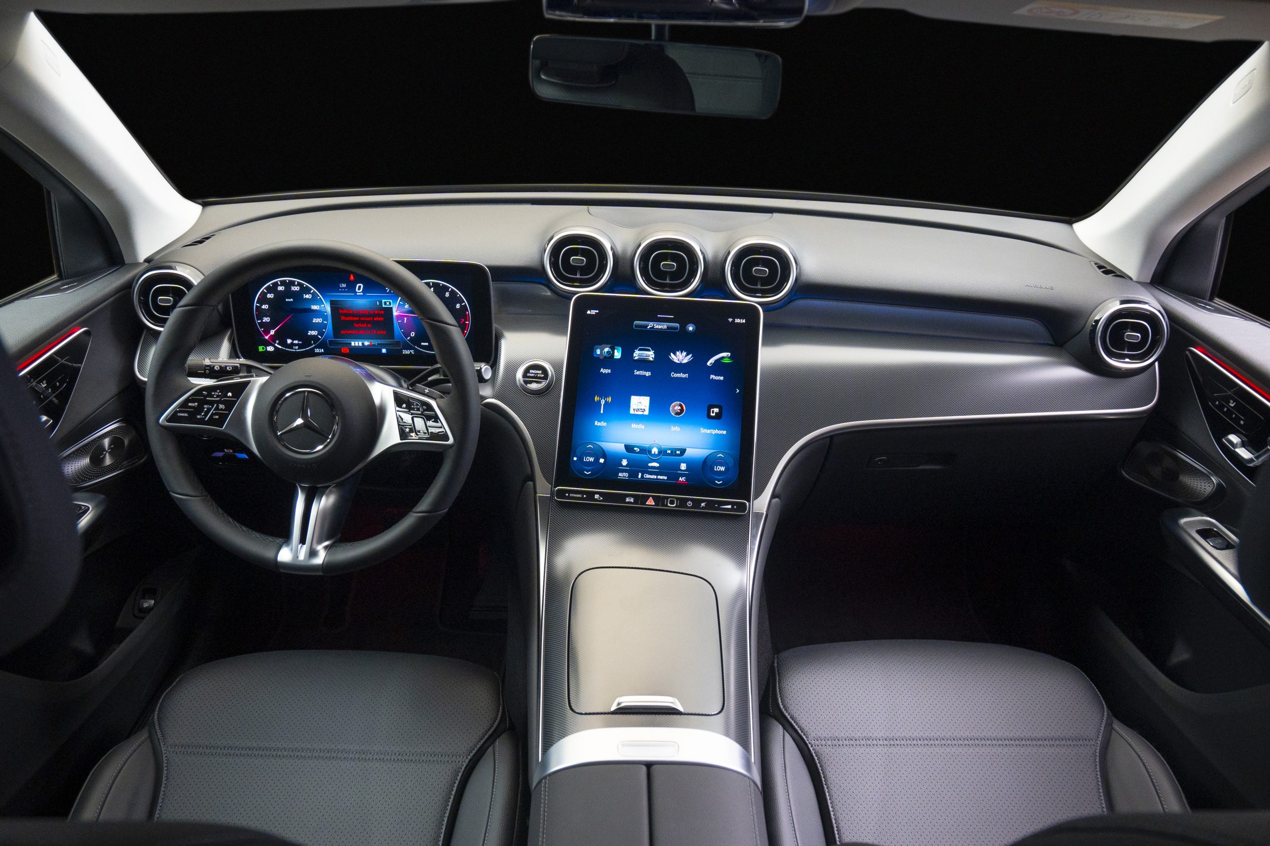 Mercedes-benz Glc Interior 1