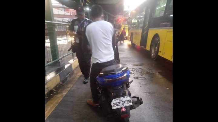 dotr Mmda I-Act Motorcycle Runs Amok Edsa Busway Edsa Carousel Main 00 Min