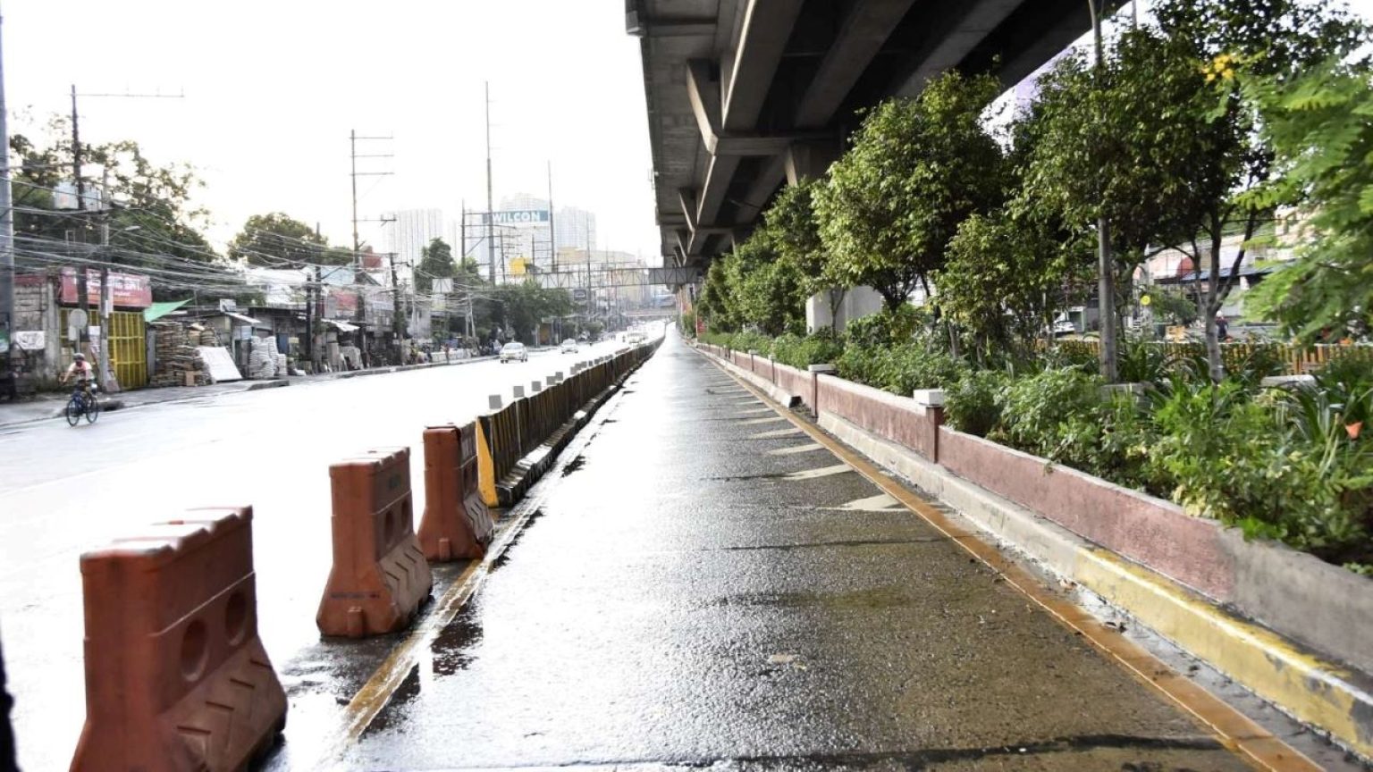 Great Idea? - Open EDSA Bus Lane For All Vehicles During 