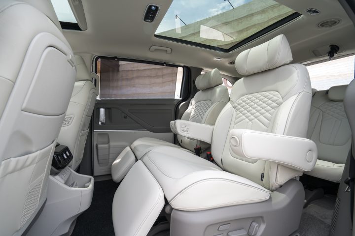2024 Hyundai Custin Mpv Interior Passenger Seats