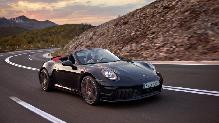 Porsche 911 Carrera GTS Cabriolet T-Hybrid