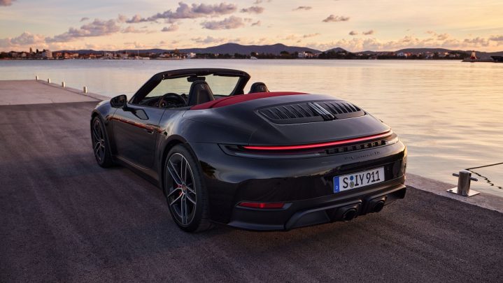 Porsche 911 Carrera GTS Cabriolet T-Hybrid