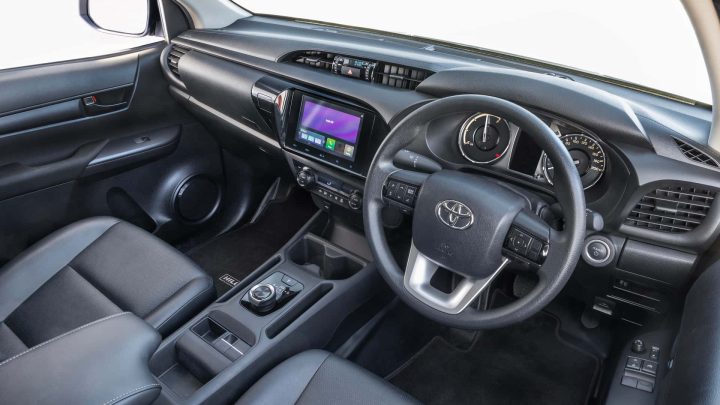 Toyota Hilux Ev 3