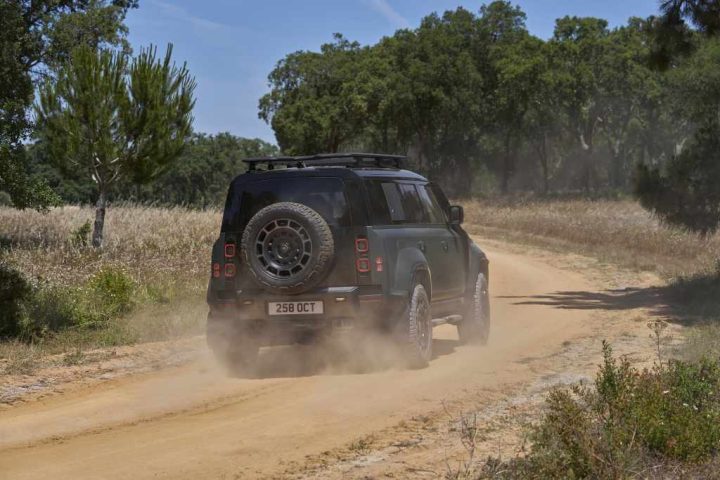 Land Rover Defender OCTA