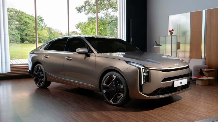 2025 Kia K8