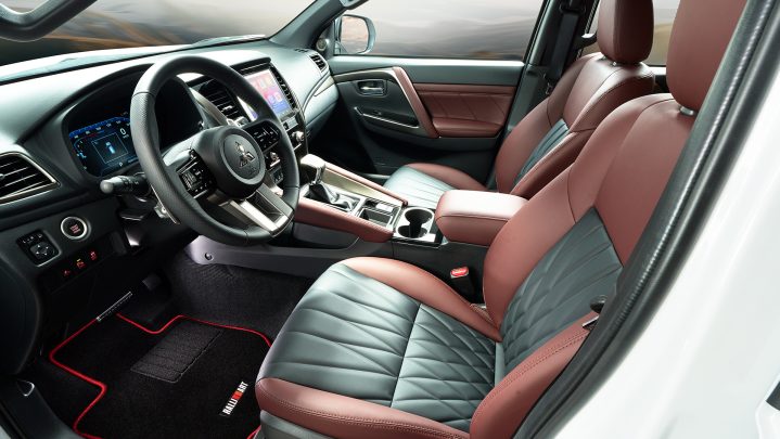 Mitsubishi Montero Sport Interior