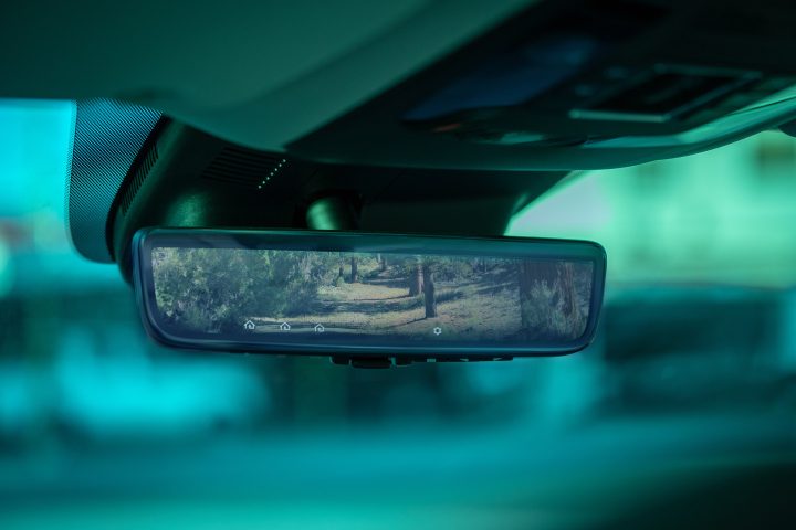 Digital Interior Rearview Mirror