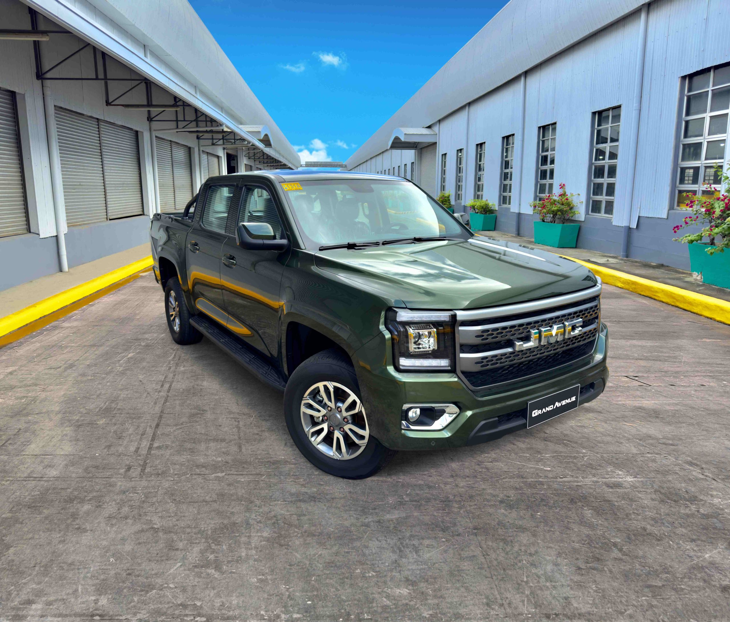 JMC PH adds Mica Green Metallic for Grand Avenue Pickup