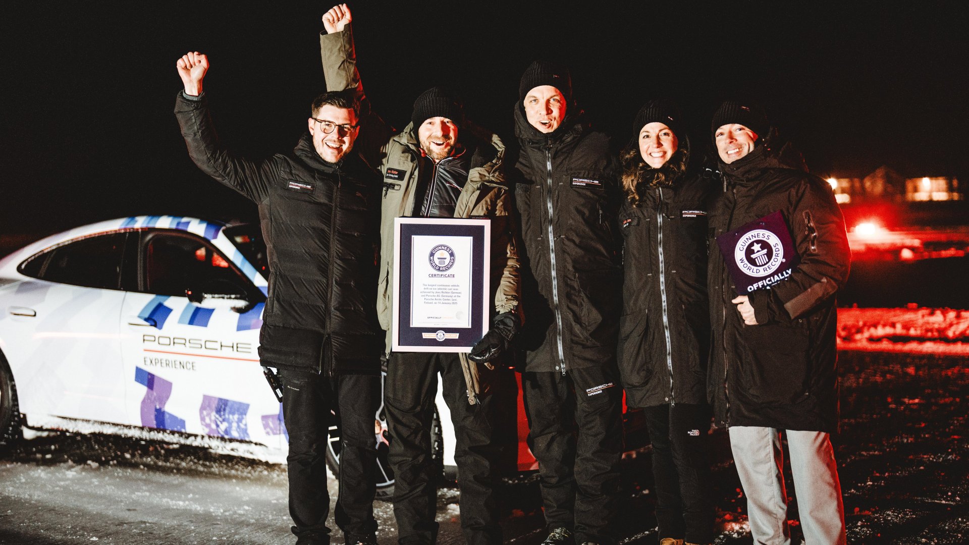 • Porsche sets Guinness World Record for longest continuous drift on ice