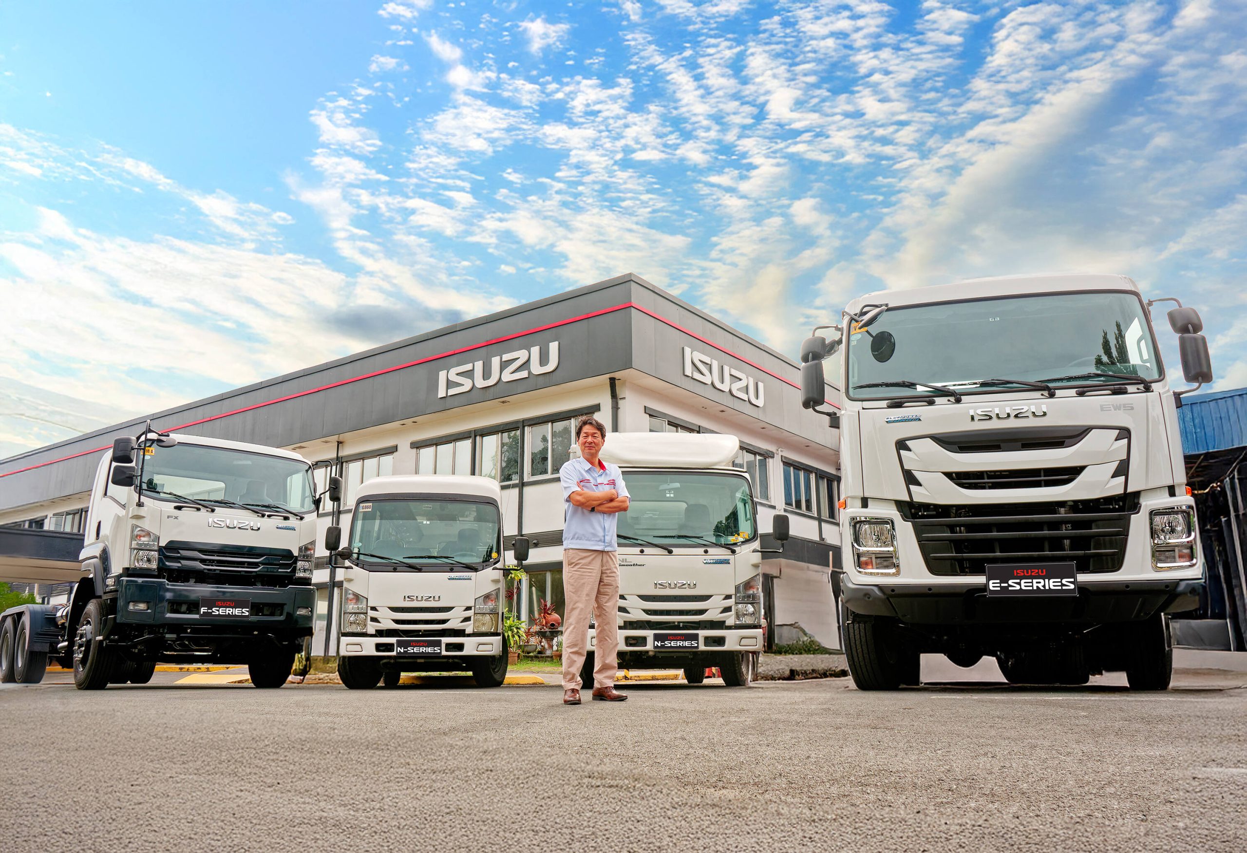 Isuzu Truck Pr Photo (1)
