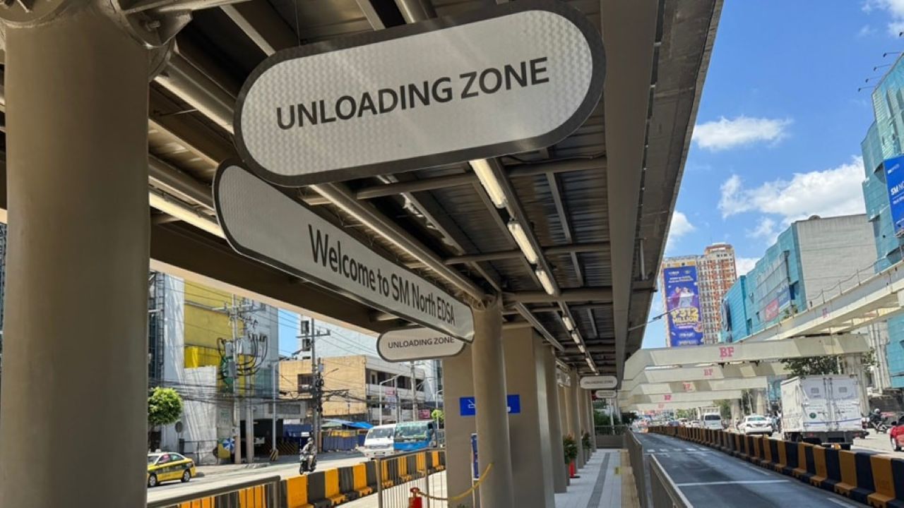 SM North EDSA Busway concourse and station open main 00-min