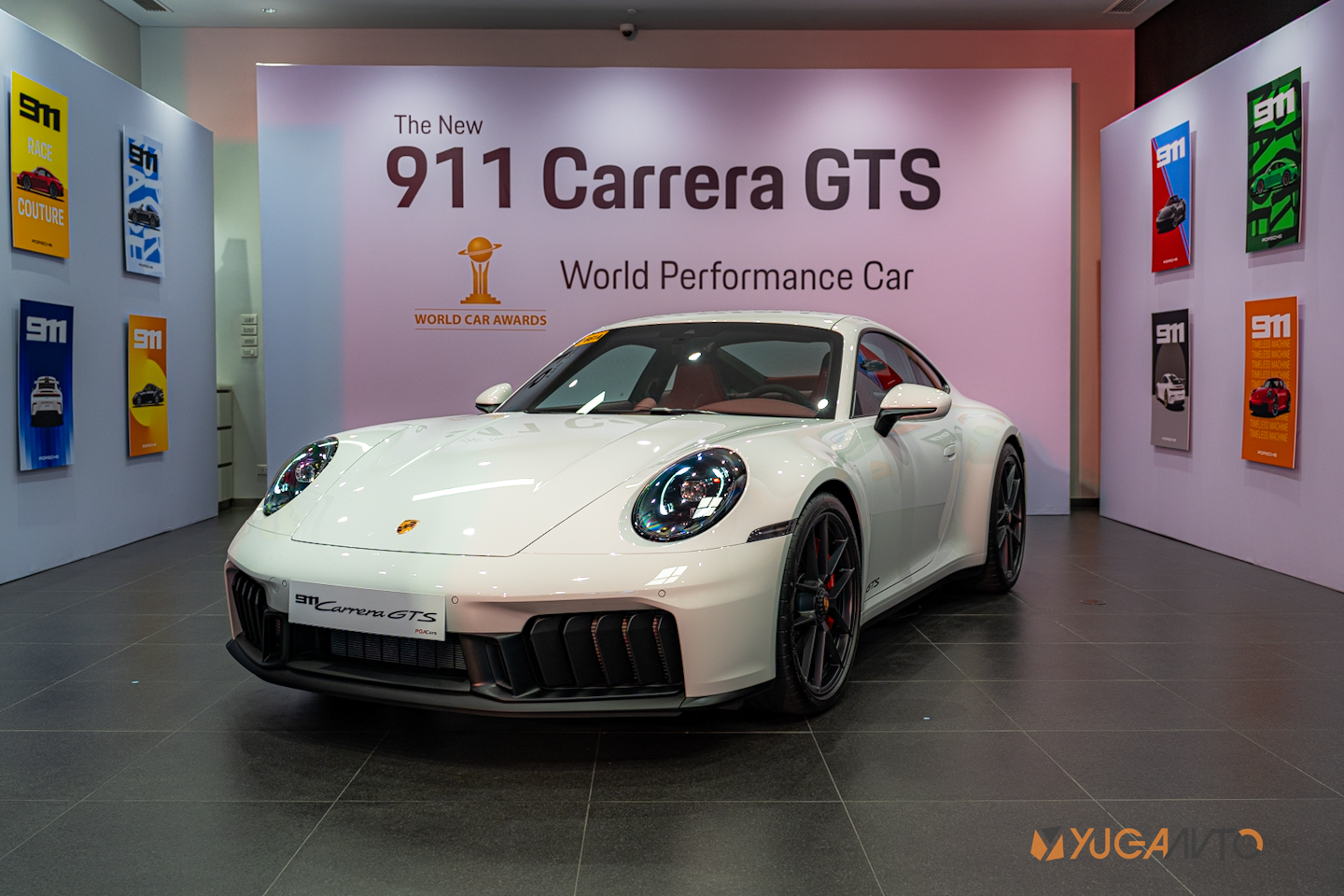 2025 Porsche 911 Carrera GTS T-Hybrid