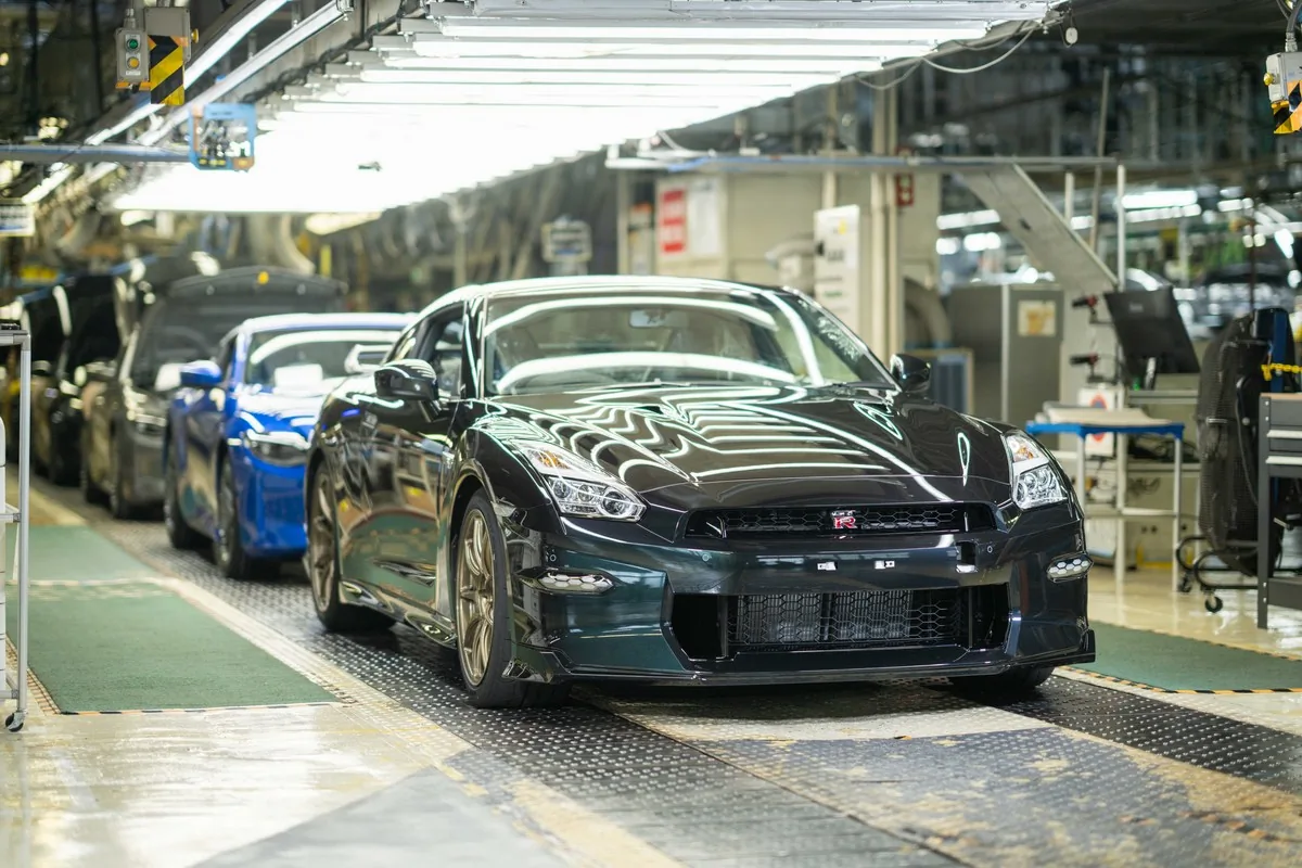 R35 Nissan GT-R final unit