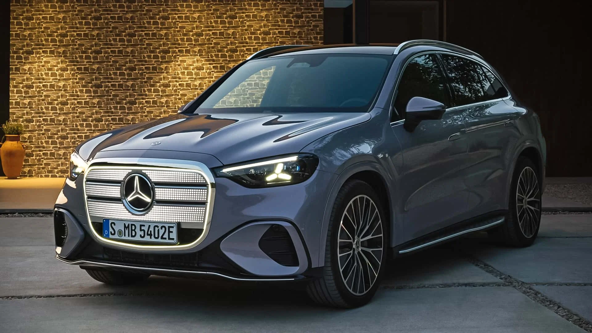 mercedes-glc-eq