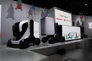 Japan Mobility Show 2025: Isuzu introduces Vertical Core Cycle Concept – A modular platform for various uses