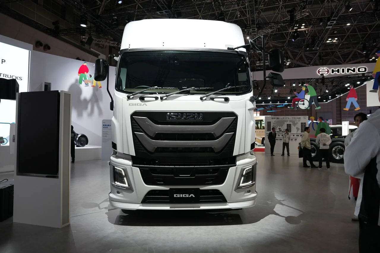 2026 Isuzu GIGA heavy-duty truck