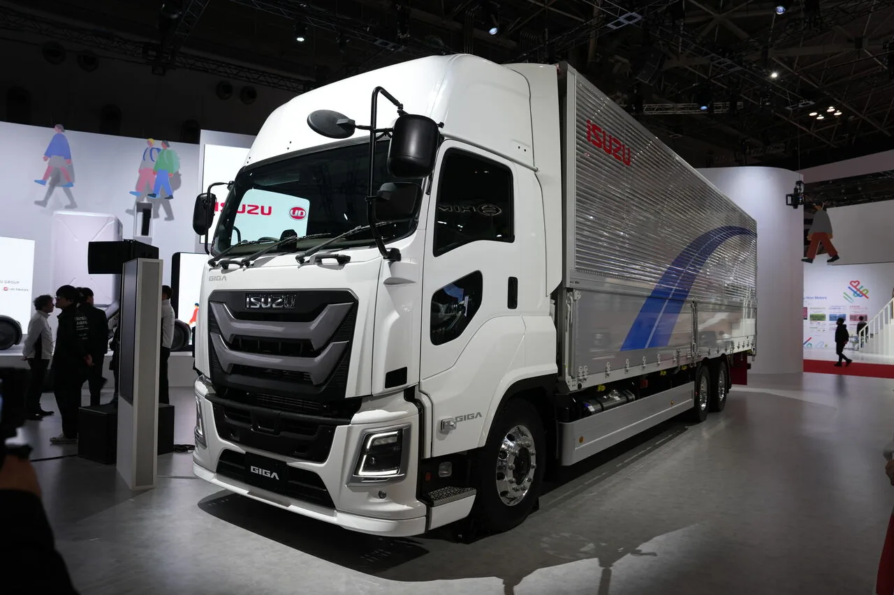 2026 Isuzu GIGA heavy-duty truck