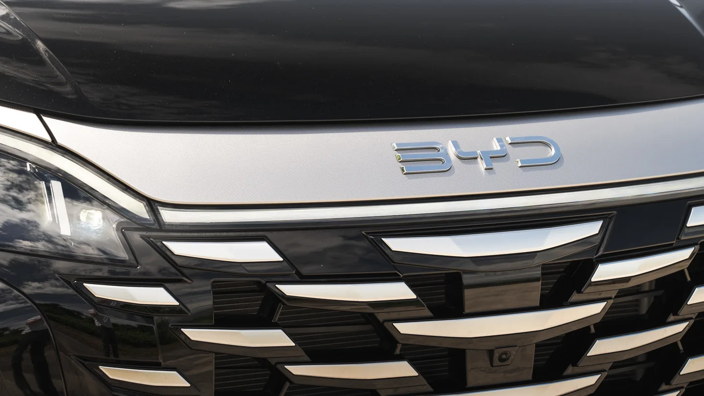 BYD eMAX 9 DM-i
