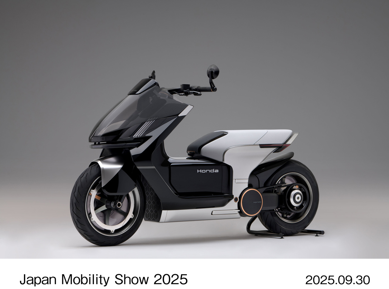 Honda at Japan Mobility Show 2025 Scooter