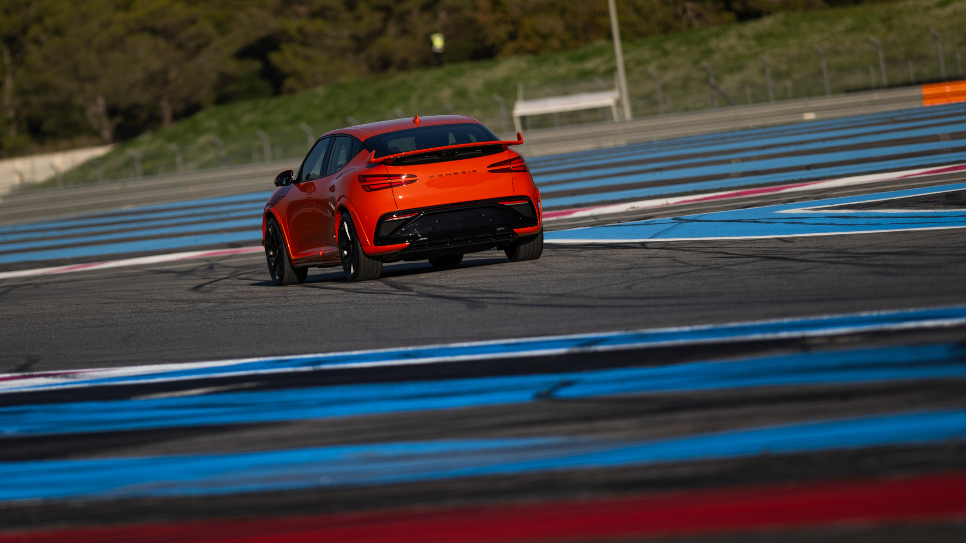 Genesis GV60 Magma