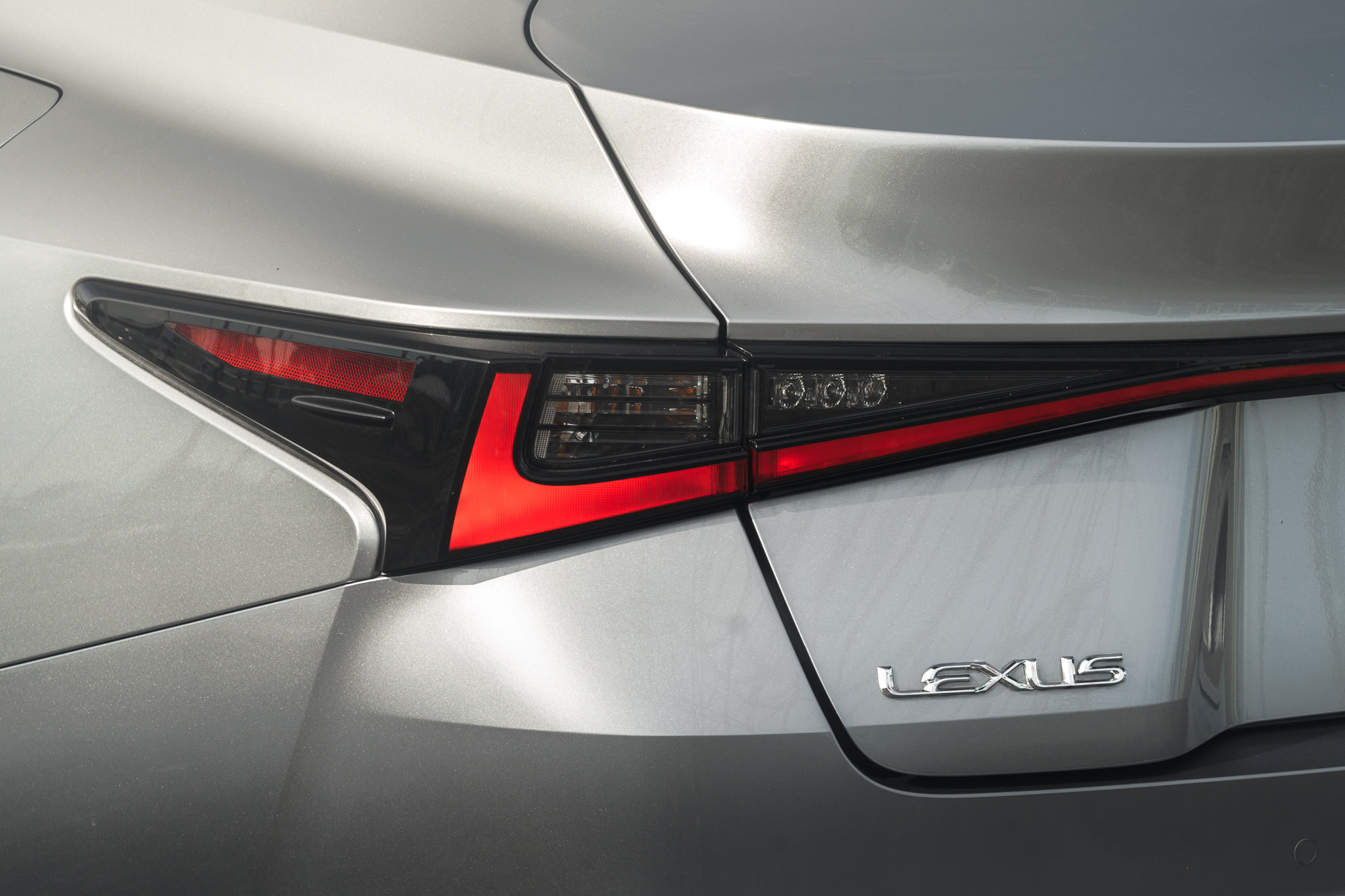 Lexus IS300H