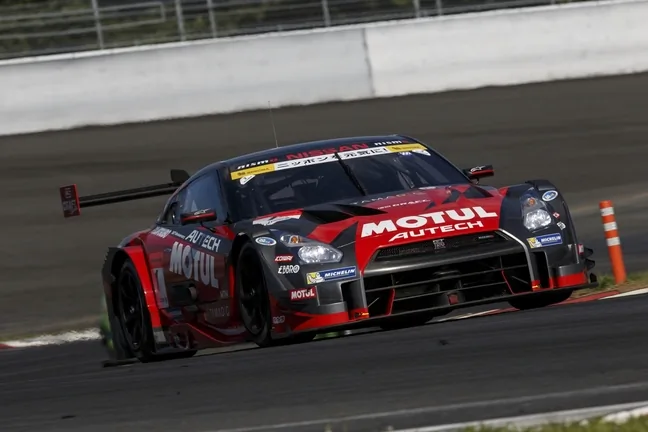 MOTUL AUTECH GT-R