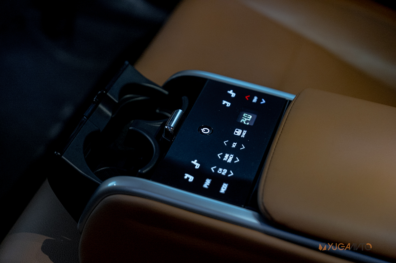 2025 Toyota Camry HEV Review