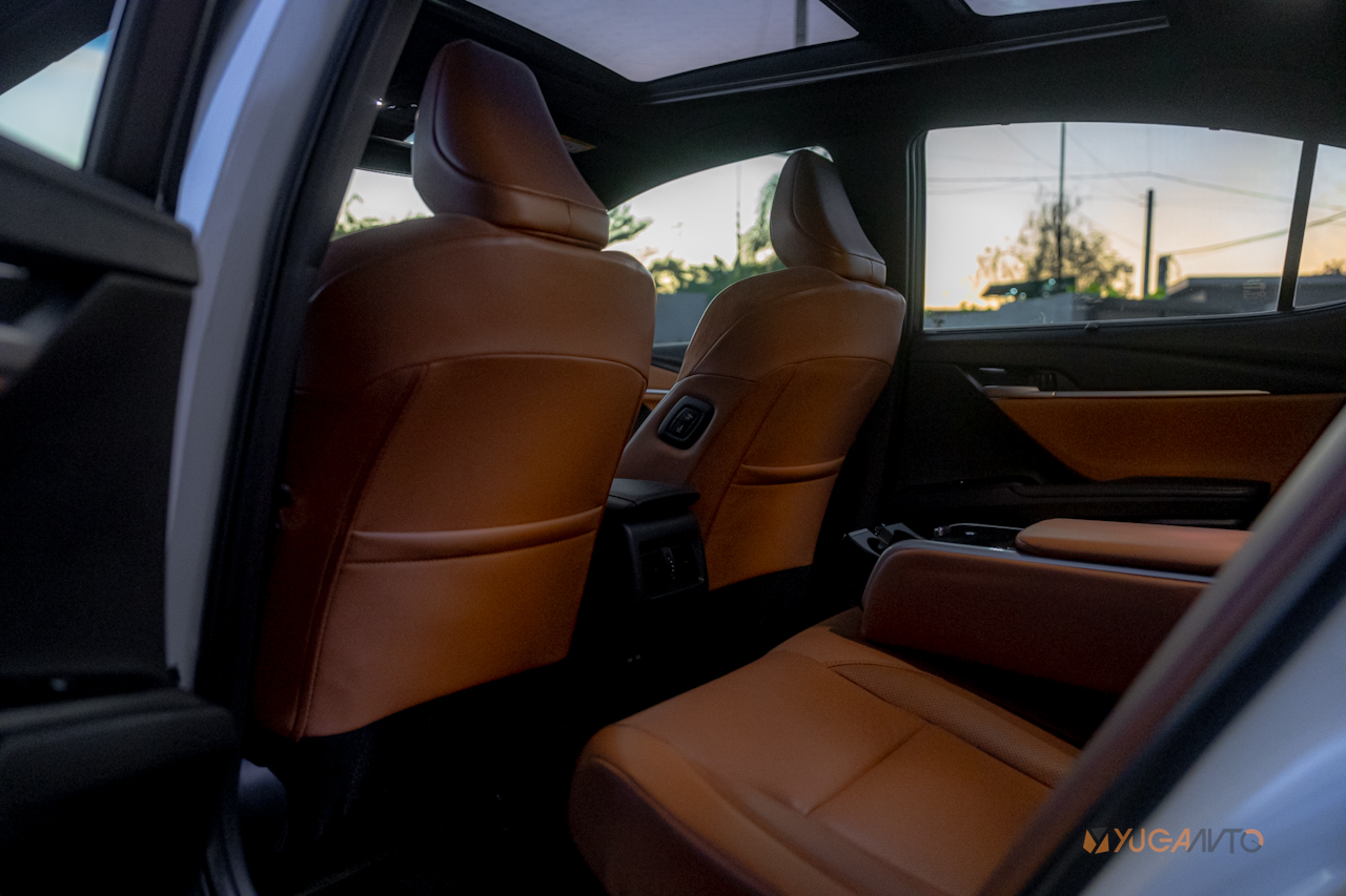 2025 Toyota Camry HEV Review