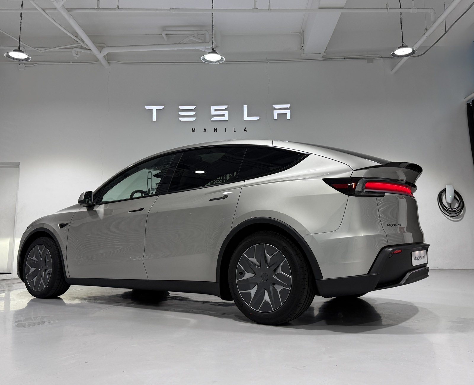 Tesla Model Y L Philippines