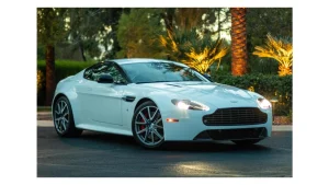 Aston Martin Vantage Coupe V8 (2015)