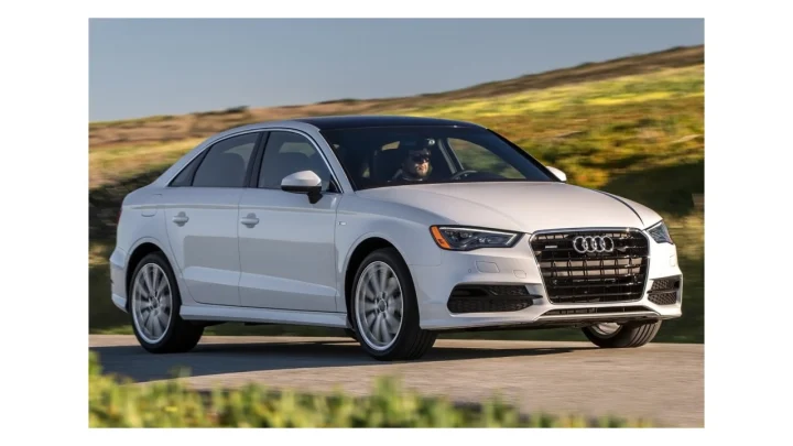 Audi A3 2.0 Attraction DCT (2015)