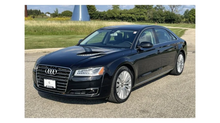 Audi A8L 3.0 TDI Highline V6 AT (2015)