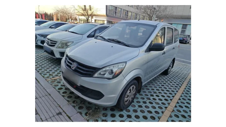 BAIC M20 Luxury (2015)