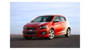 Chevrolet Sonic Hatchback 1.4L MT (2015)