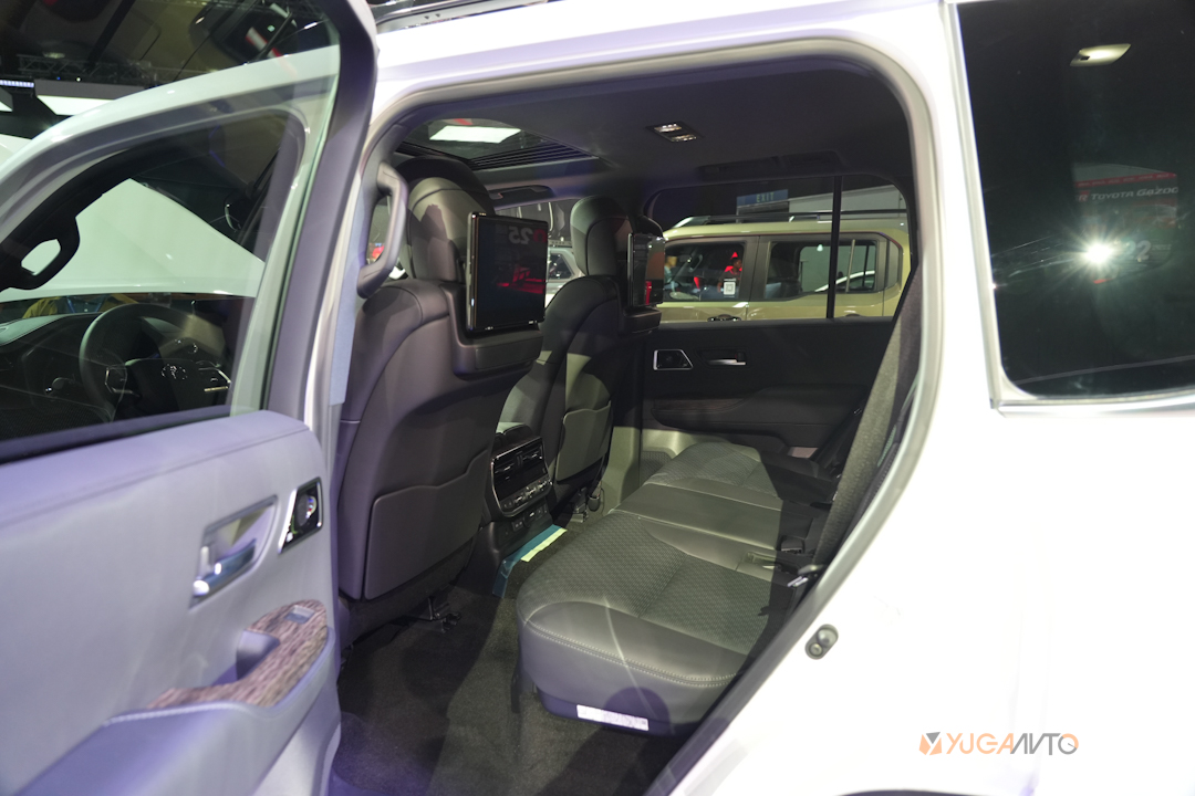 Toyota Land Cruiser 300 HEV / LC300 HEV